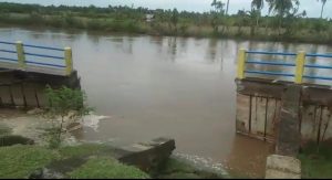 Tanggul Penahan Sungai Selagan Kota MM Mulai Jebol