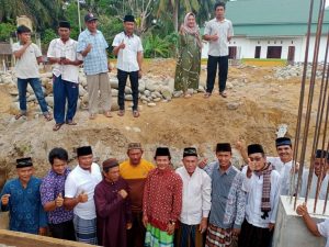 Warga PB Gelar Doa Peletakan Batu Pertama Pembangunan Mesjid Jamik